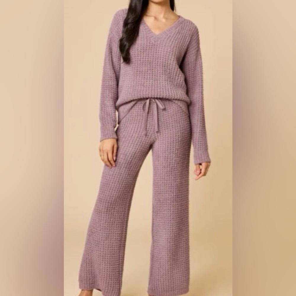 Softies Solid Marshmallow V-Neck  With Long Pant Driftwood Size Large NEW